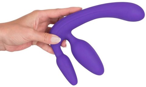 Potrójne dildo strap-on penetracja każdej dziurki Potrójne dildo strap-on penetracja każdej dziurki